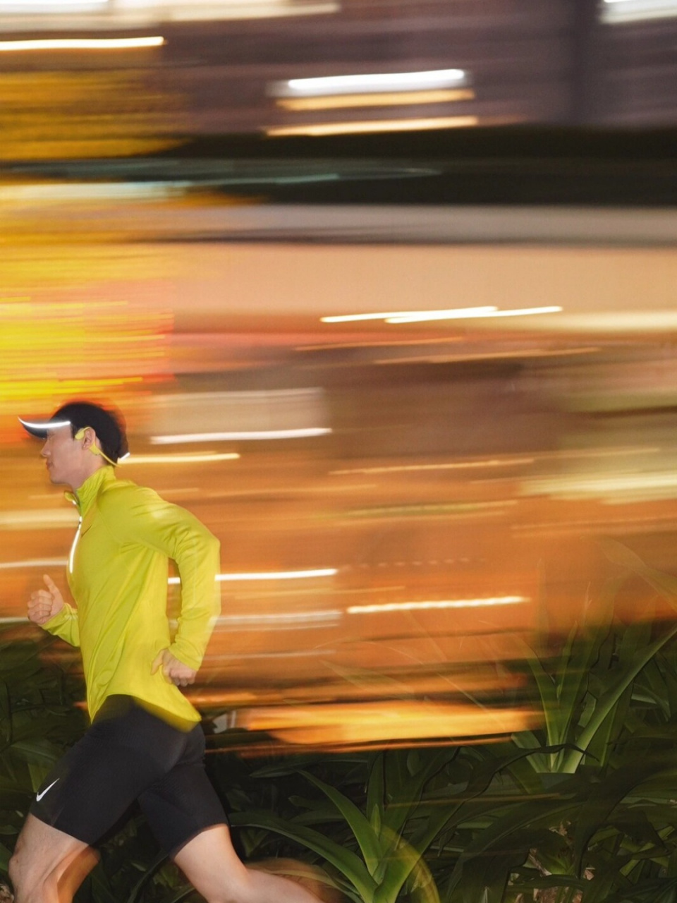 包含夜间跑步节，星空下的运动盛宴的词条