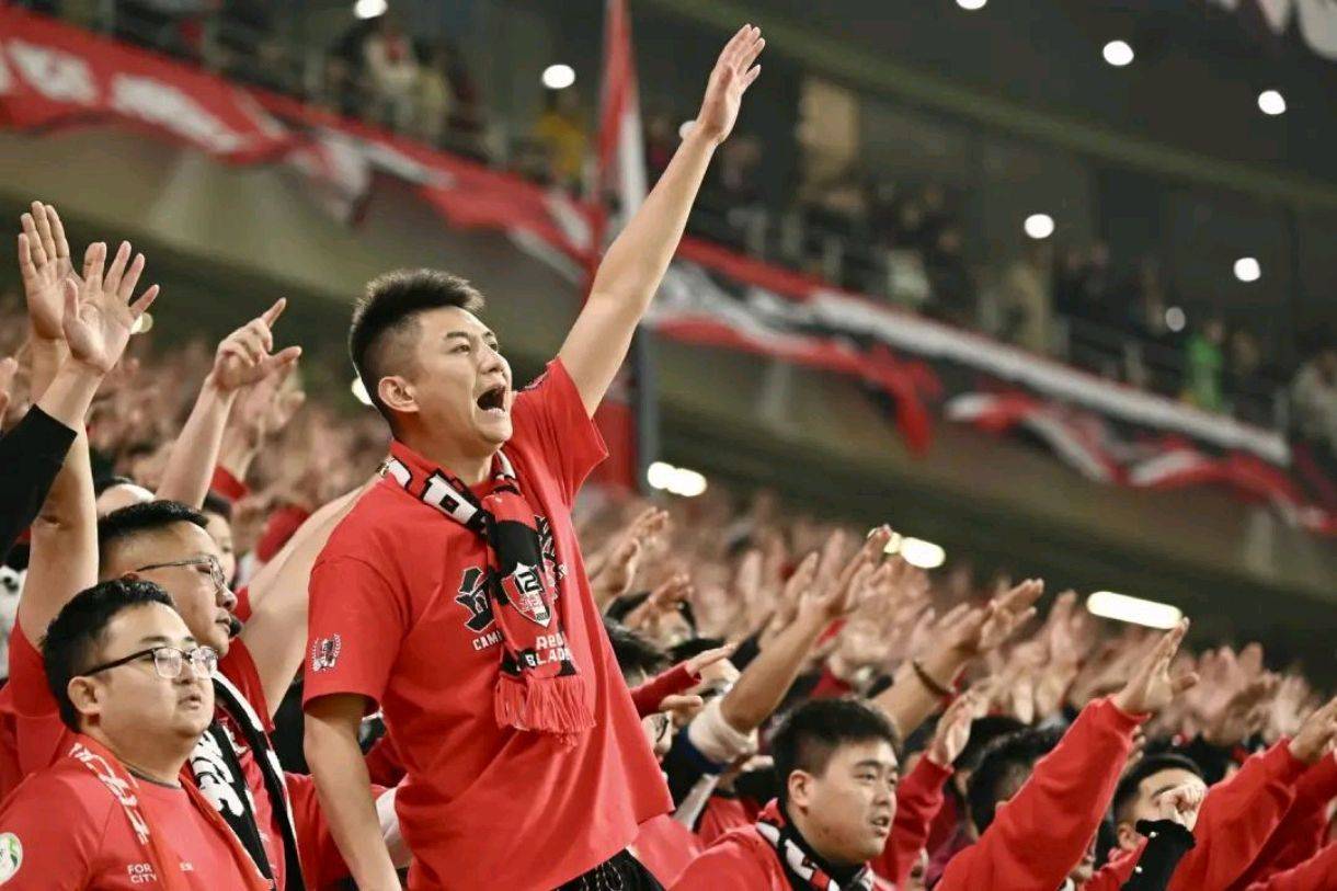 中国足球市场潜力巨大，投资热情高涨