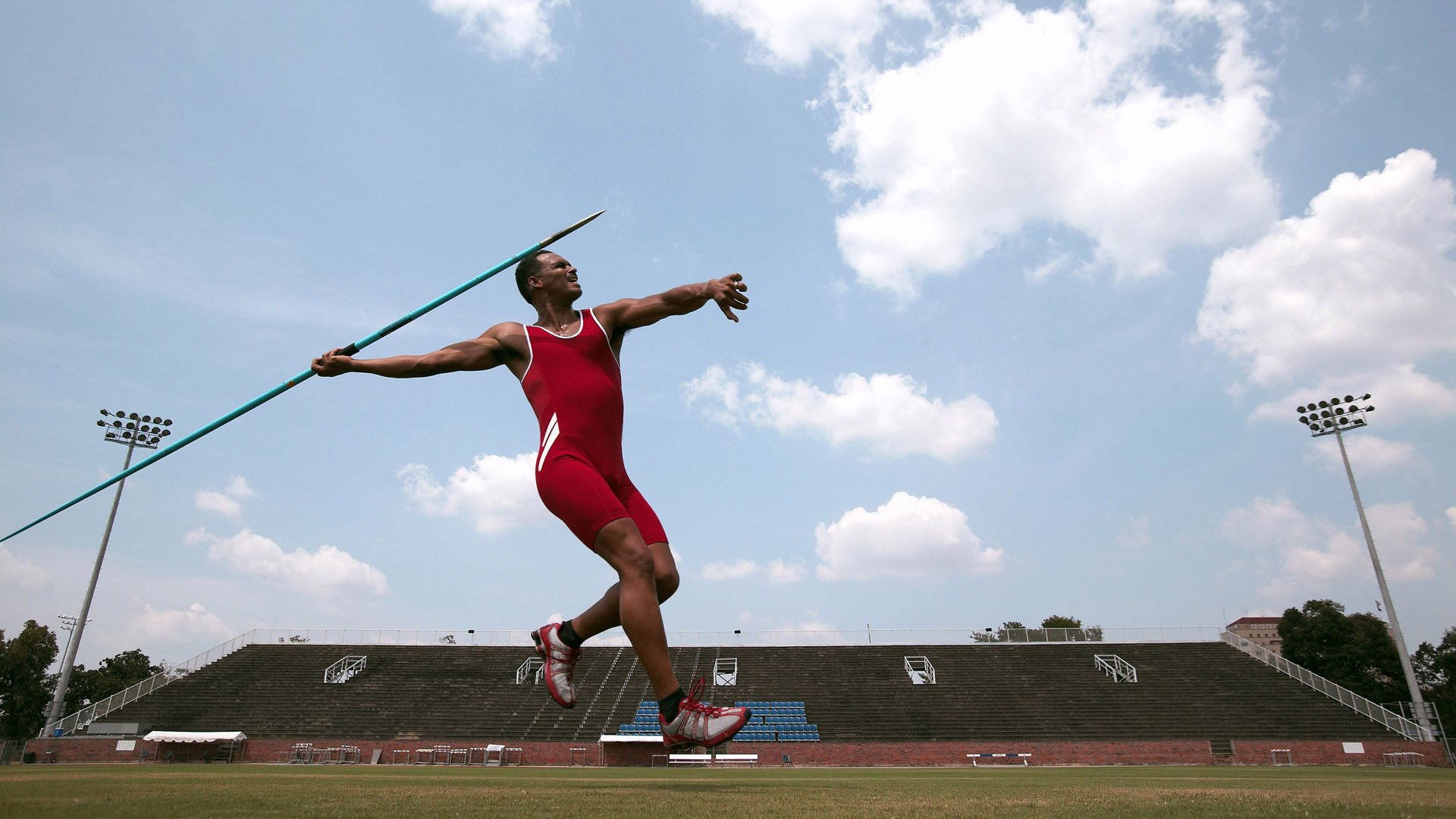 国际游泳联盟推出新反兴奋剂措施，保障比赛公平，国际业余游泳联会成立于1958年