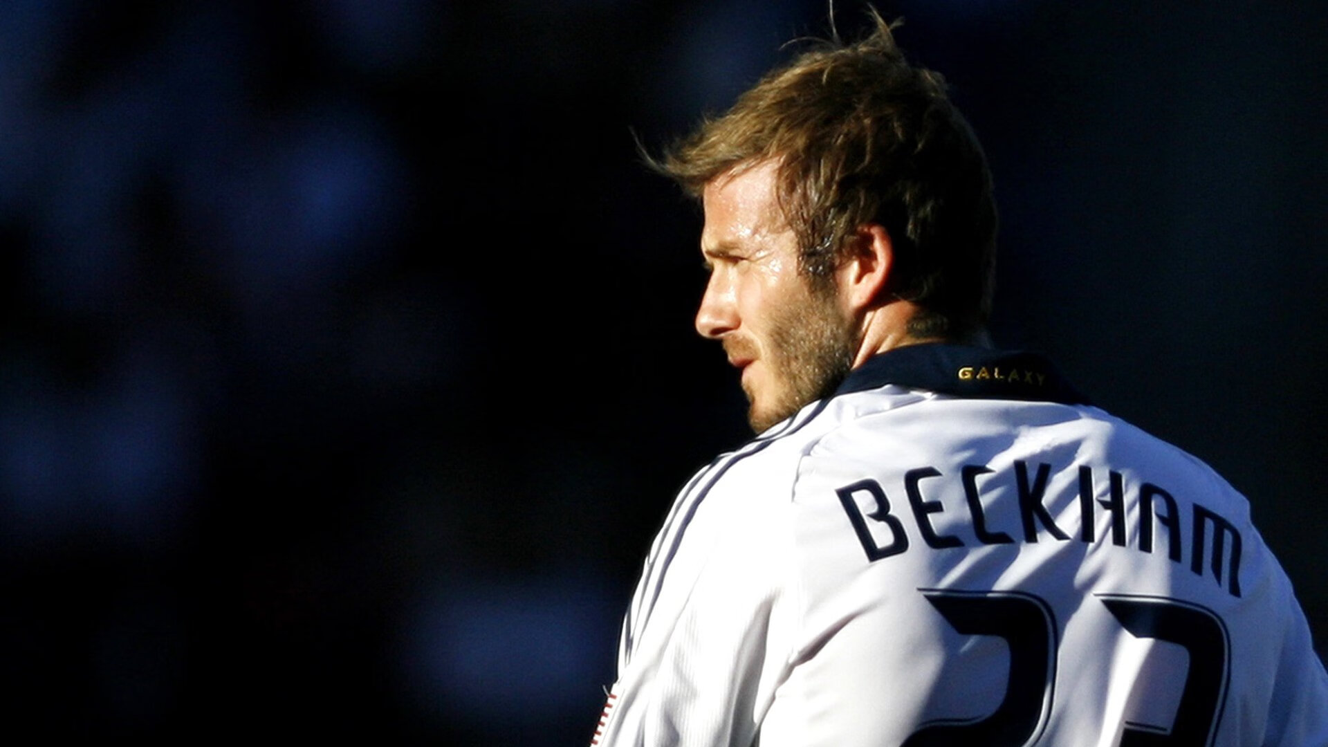 水上漂流趣味比赛，激流勇进的水上冒险，水上漂流儿童画