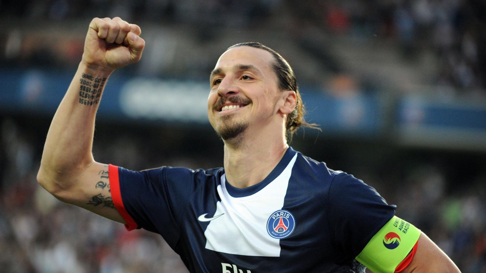 羽毛球双打大战，赛事激烈火花四溅，羽毛球双打精彩集锦